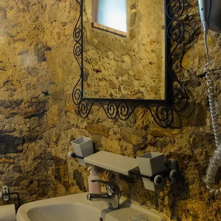 Sleeps 3 Brienza