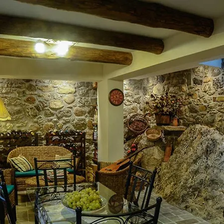 Sleeps 3 *